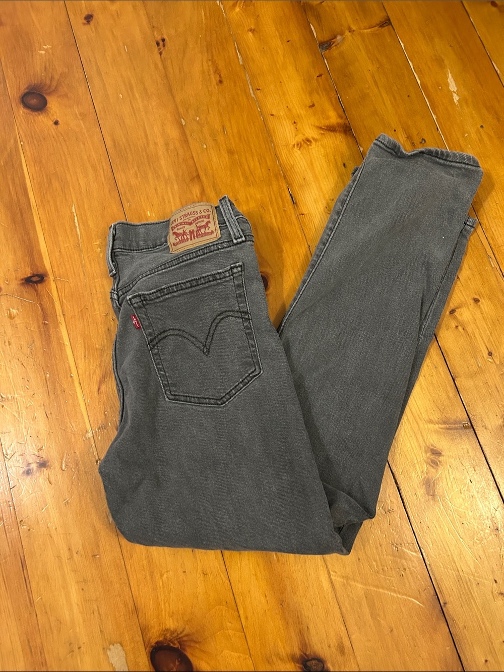Levi’s wedgie straight grey jeans - Sz 27